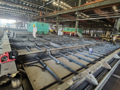 切割、滾裝部件制作車間